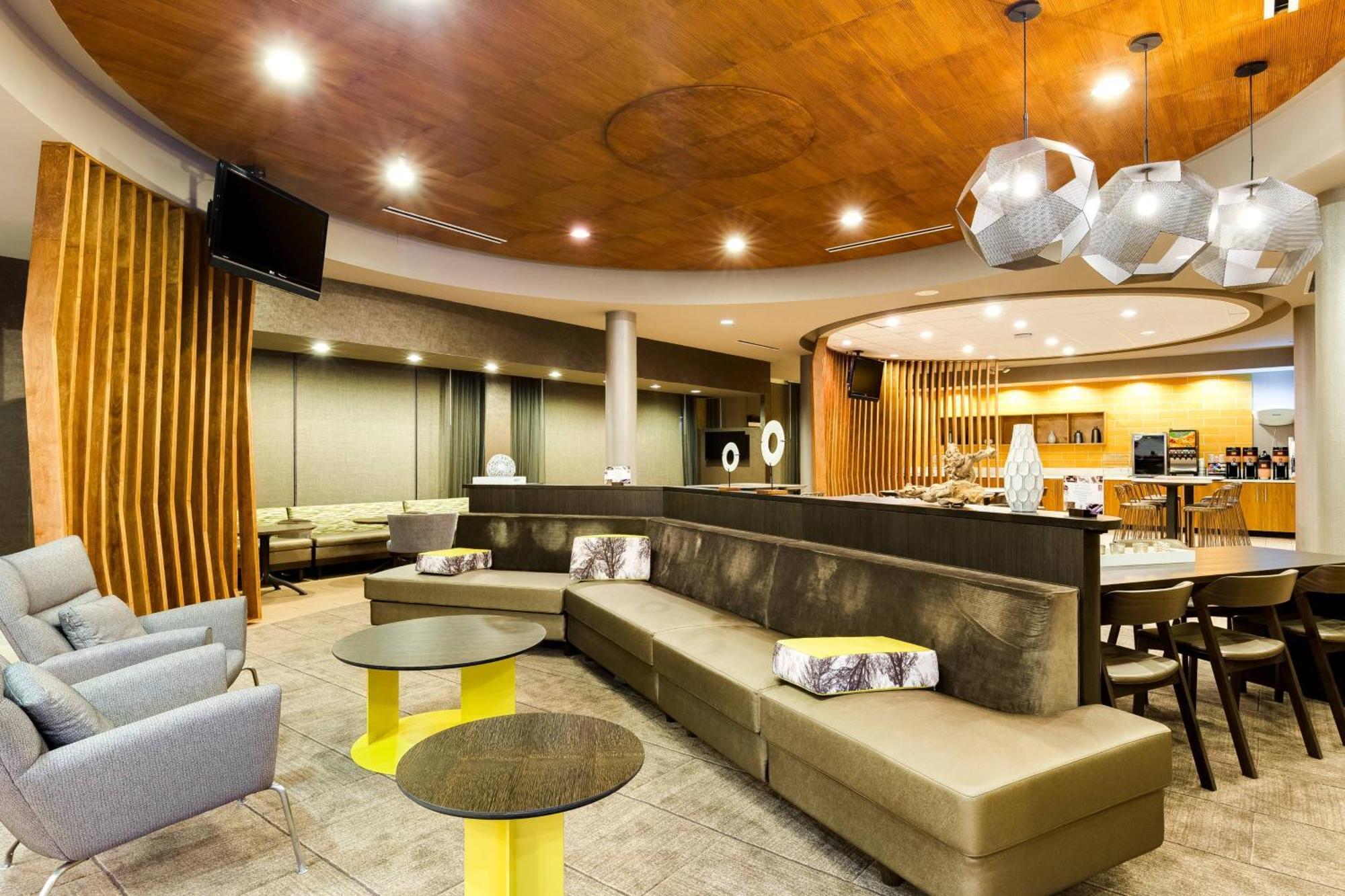 สปริงฮิลล์ สวีท แมคคัลเลน คอนเวนชั่น เซ็นเตอร์ Hotel ภายนอก รูปภาพ